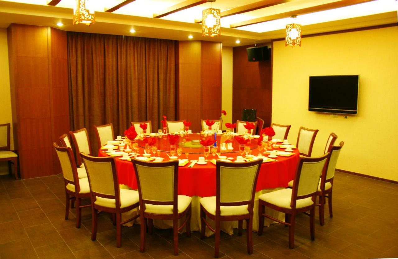 Rongjin Haiyue Hotel Sanya Exteriör bild